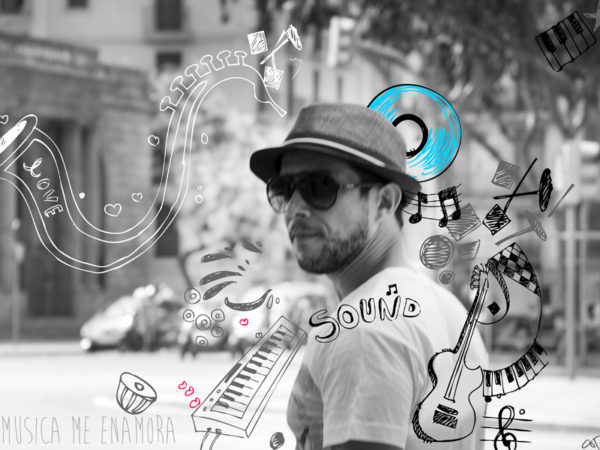 <span>Love</span><i>→</i>